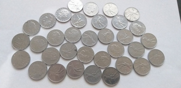 50 Liras 1954 -1989.italia. 0