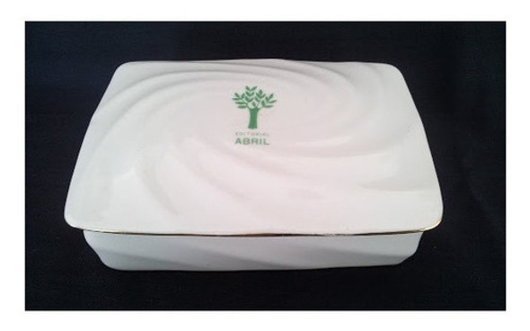 Caja De Porcelana Tsuji Publicidad Editorial Abril 0