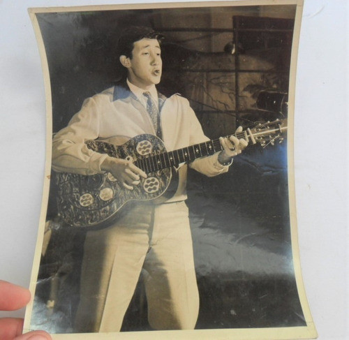 Antigua Foto Con Firma Original Luis Aguile Rock Cantante 0