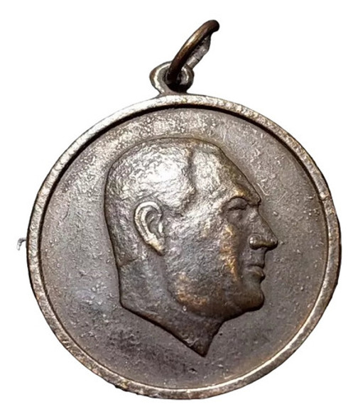 Medalla Sobre Relieve Juan Peron - Bronce - 27 Mm - 610 0