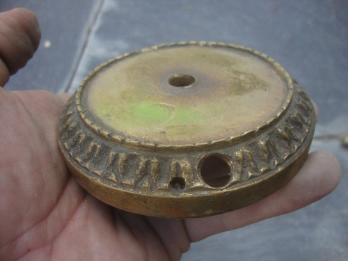 Antigua Base P/ Lampara Bronce 10,2 Diam X 2 Alto - 270 Grs. 0