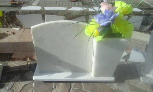 Florero Con Placa Marmol Blanco 1