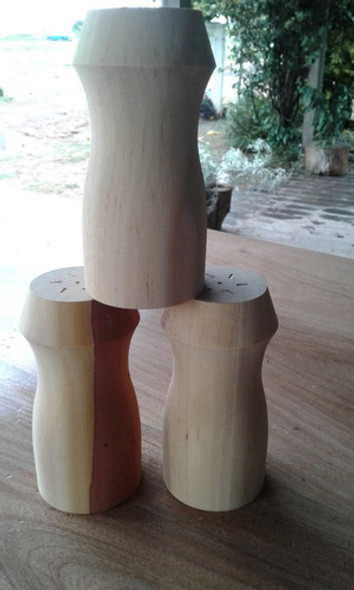 Patas Torneadas P/ Sommiers, Madera Dura X Bolsas De 100 Un. 0 Patas Torneadas P/ Sommiers, Madera Dura X Bolsas De 100 Un. 0