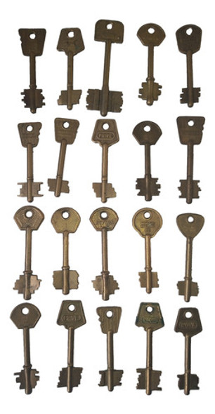 Lote De 5 Llaves Antiguas, Bronce, Diferentes Modelos 0