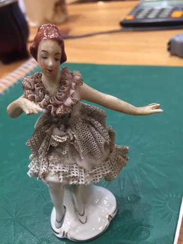 Pequeña Escultura Porcelana Bailarina Alemana 0