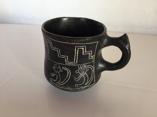 Antiguo Jarrito Labrado 0