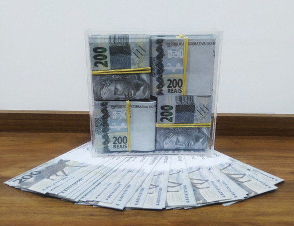 Kit 2 Box Do Milhão, Notas 200 Reais Decorativo 1
