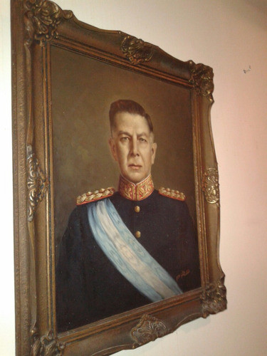 Un Cuadro Con Marco Francés  De Él Presidente  Farrel 1