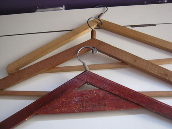 Lote Perchas Madera (6) 1