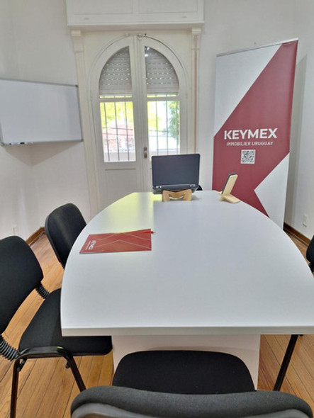 Alquiler Oficina - Cowork - Sala De Reunión En Pocitos 1