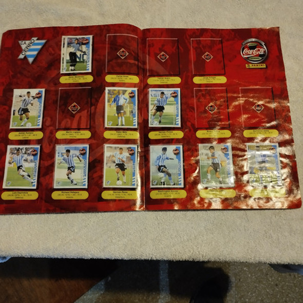 Album De Figuritas Campeonato Uruguayo 2000 Faltan 138 Figu 1