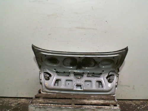 Tapa De Baúl Daewoo Lanos 2000 - 28818 1
