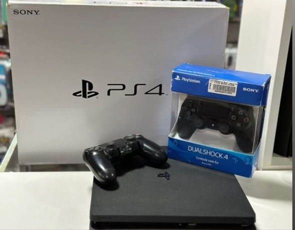 Playstation 4 Slim, 1tb Y Dos Controles 0