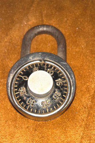 Candado Antiguo De Combinacion, 0