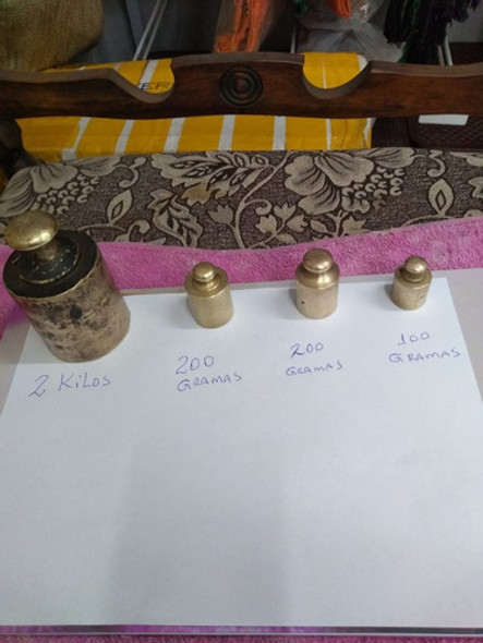 Pesos Balança De Metal Amarelo 1 Pesos Balança De Metal Amarelo 1