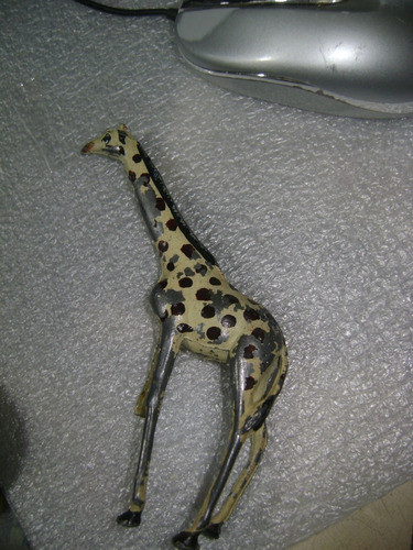 Eg Toys Originales Una Jirafa Con Pata Rota 1