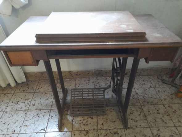 Mueble, Altura 78 Cm, Largo 87 Cm. 0