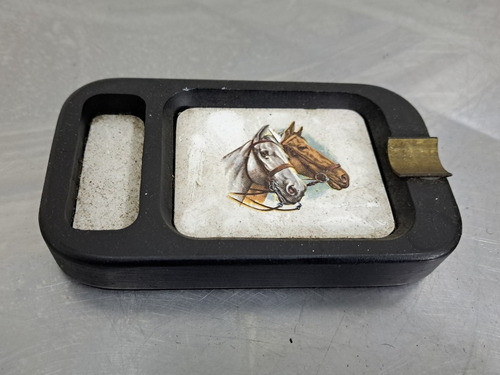 Antiguo Cenicero Caballos + Raspadita De Fosforos (madera) 0