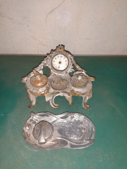 Tintero De Cobre Antiguo Con Reloj 0