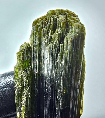 Turmalina Verde ( Verdelita ) Elbaita Pedra Bruta N4305 0