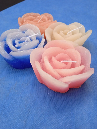 Velas Forma De Rosas En Colores Flotantes En Agua, Pack X 15 1