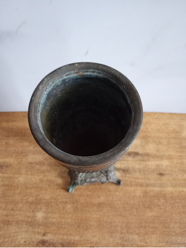 Copon.florero Cádiz Bronce Pesa 1700 Grs 1