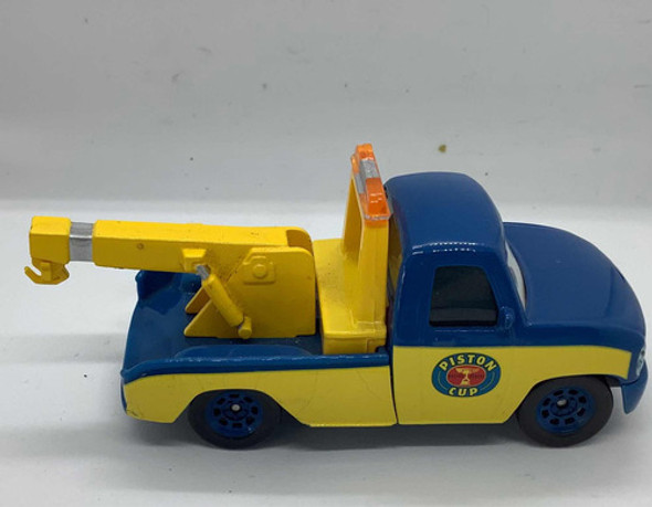 Grúa Copa Pistón Cars Mattel Disney Pixar Movimiento De Ojos 1