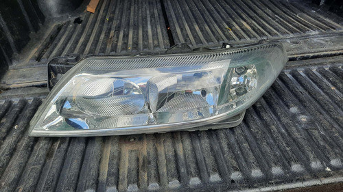 Semiopticas Renault Laguna Con Detalles 0