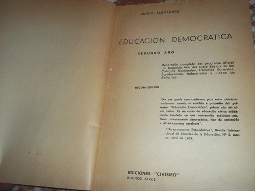 Educacion Democratica - Segundo Año - Mario Alexander 1