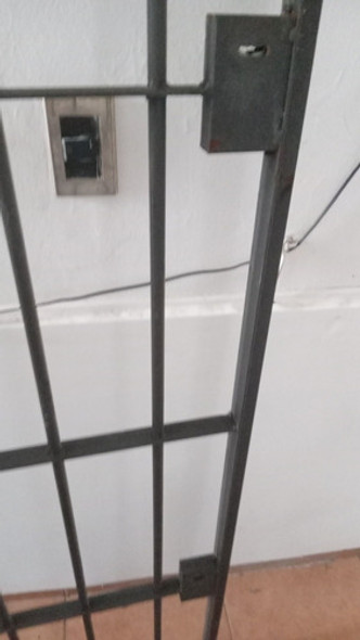 Rejas Puertas Varillas De  6mm Con 2 Cerraduras De 1.80mts 1