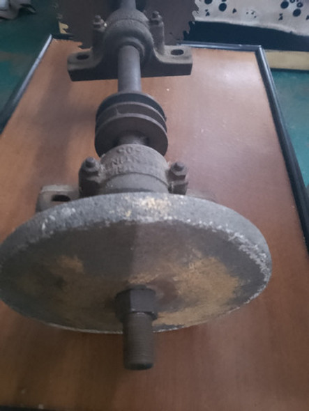 Eje Autocentrante + Rulemans 1 Eje Autocentrante + Rulemans 1