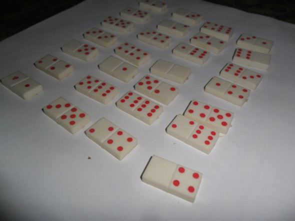 Mini Domino Miniatura Plastico Juego De Mesa 0