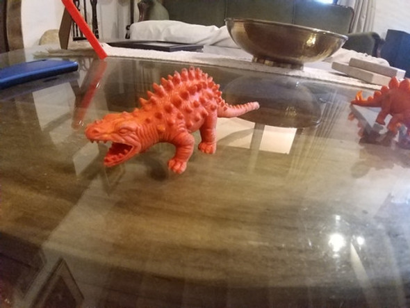 Dinosaurio De Goma/plástico. $1500 C/u 1