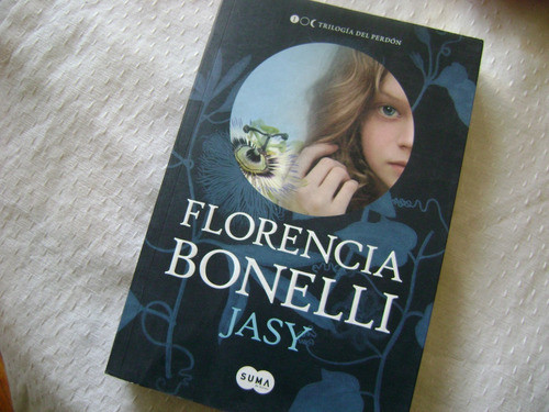 Jasy. Florencia Bonelli. Como Nuevo. Tamaño Grande 0