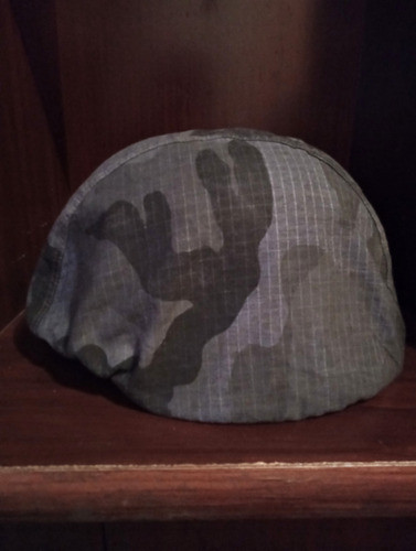 Funda Táctica Para Casco Cammo Gris Y Negro 1