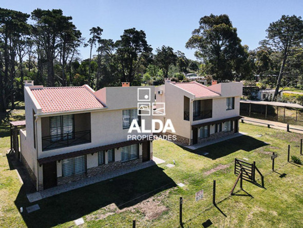 Casa Punta Colorada Piriápolis 2 Dorms Alquiler Temporada Ca200626 0