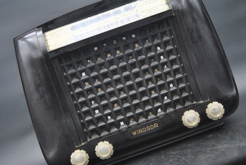 Antigua Radio Válvula Windsor Vintage Vieja Funcionando 1