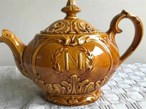 Tetera En Loza Esmaltada Muy Vintage E Impecable. 1 Litro. 0