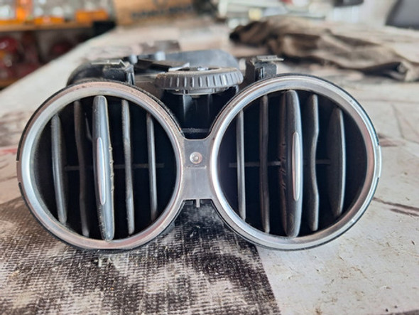 Tobera Difusor Aire Vw Tiguan Int. Der. Original 1