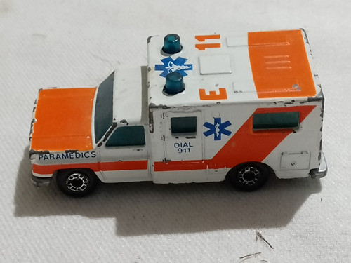 Machtbox Ambulance 1977 Paramedics 0