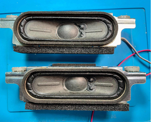 Juego Parlante (par) *original* Philips 32phg5102 / 77 0