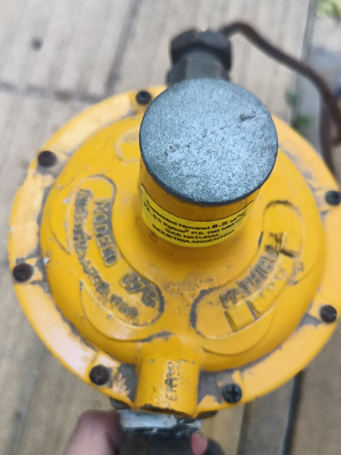 Regulador De Gas Natural Usado Funcionando. 0