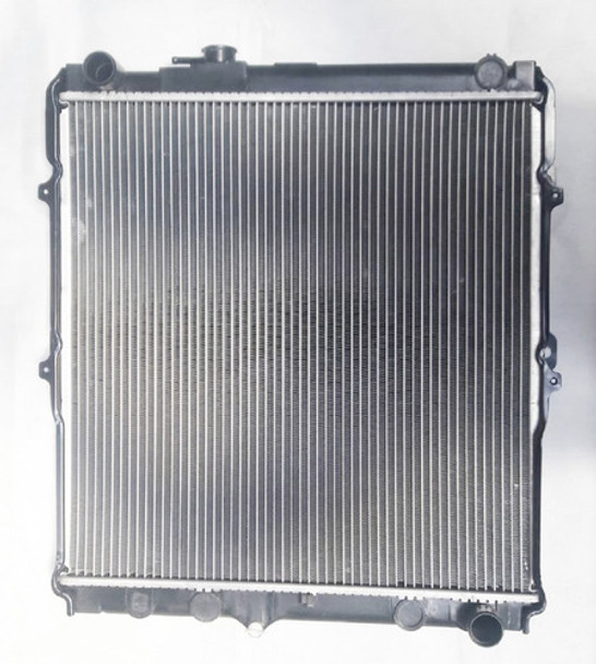 Radiador Toyota Hilux 3.0 Td Motor Turbo  4x2 Sin Intercoole 0