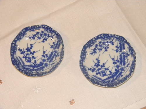 2 Platos Decorativos De Porcelana China 0