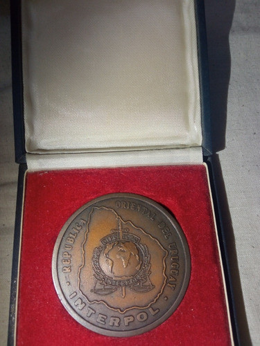 Moneda Antigua Interpol Uruguay 0