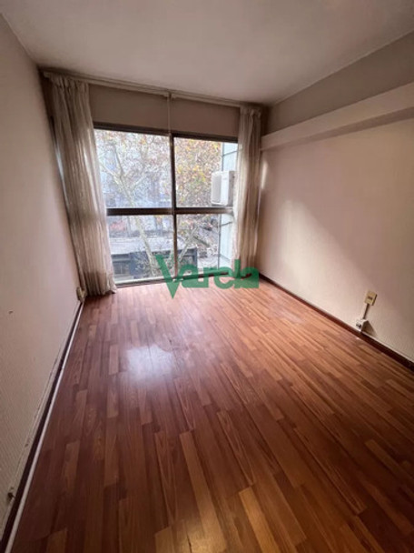 Alquiler Excelente Oficinas Con Divisiones Y Garage Lugar Fijo Centro 0