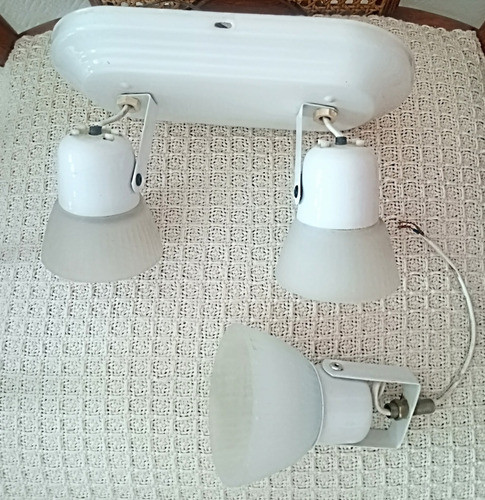Aplique Dos Luces  Opalina Con Base + Otro Sin Base 0