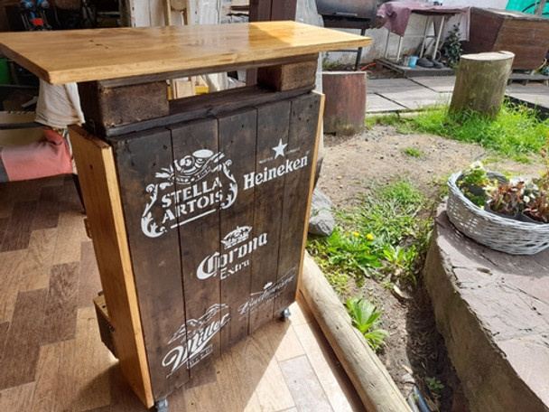 Barra Rústica Portátil Con Ruedas 0