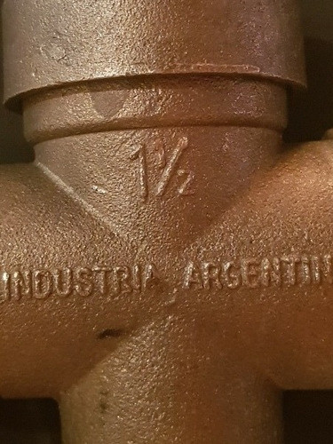 Llave De Gas De 11/2 Marca Fisbin. Producto Nacional 0