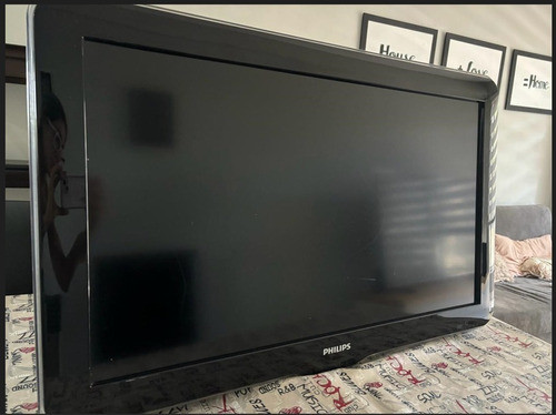 Tv Lcd Philips Full Hd De 1080p 32  Usado 0